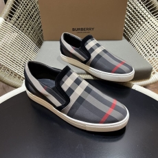 Burberry Low Shoes